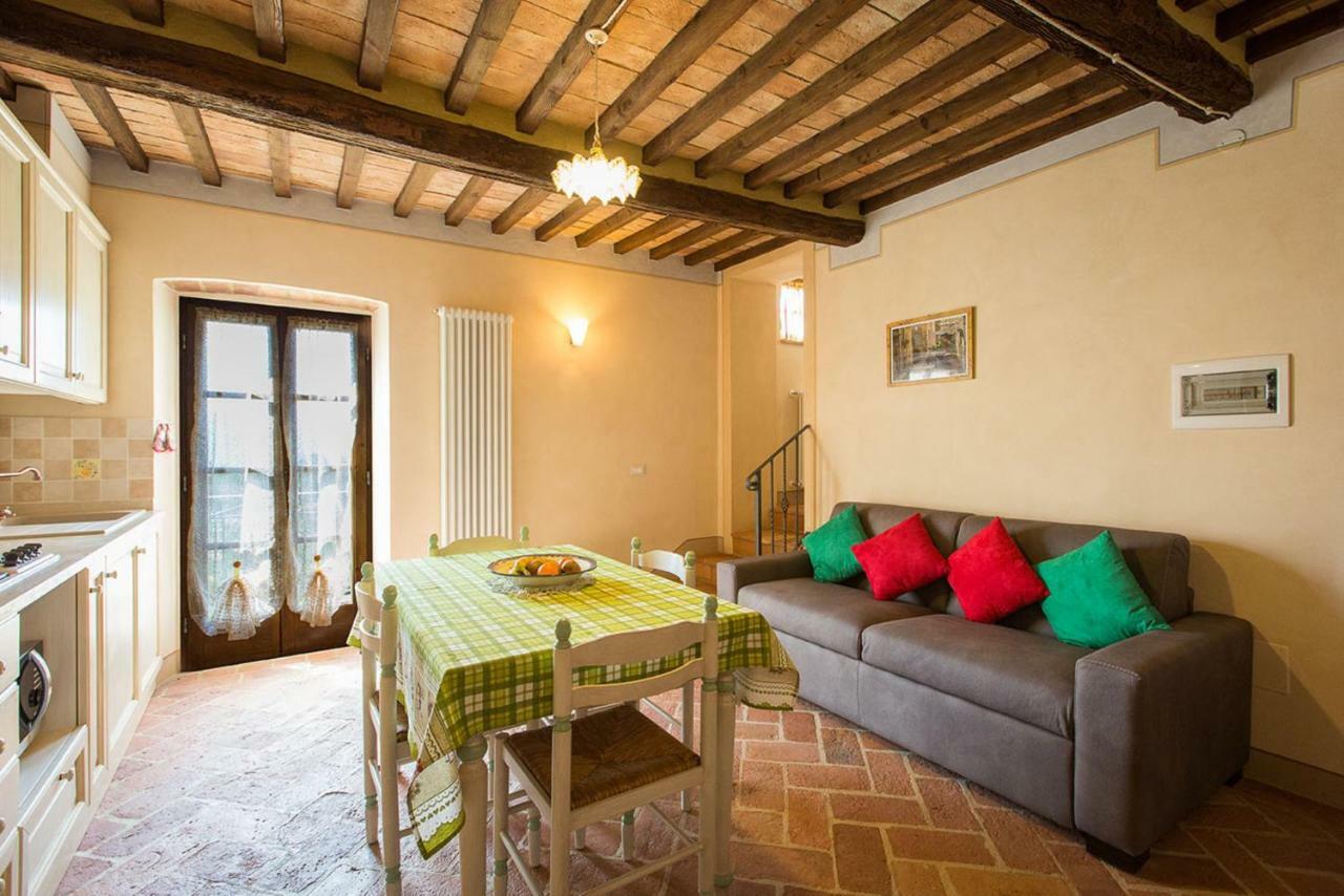 Villa Borgo Pie' di Gamboi Chianni Esterno foto